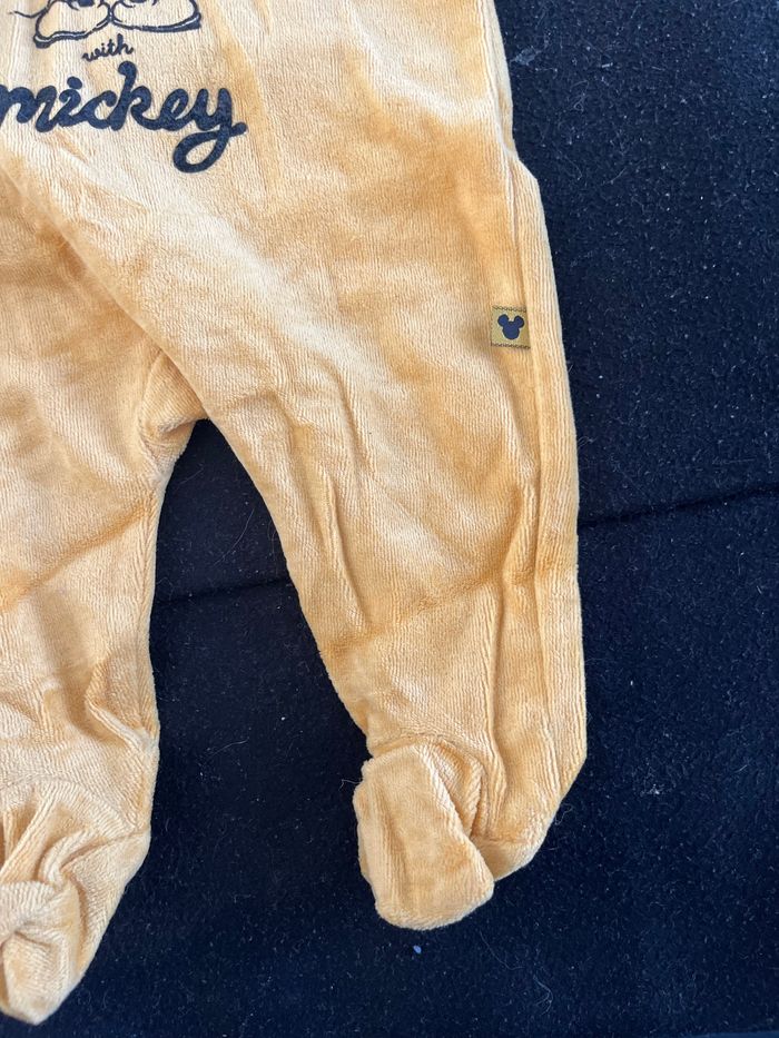 Pyjama 3 mois - photo numéro 2