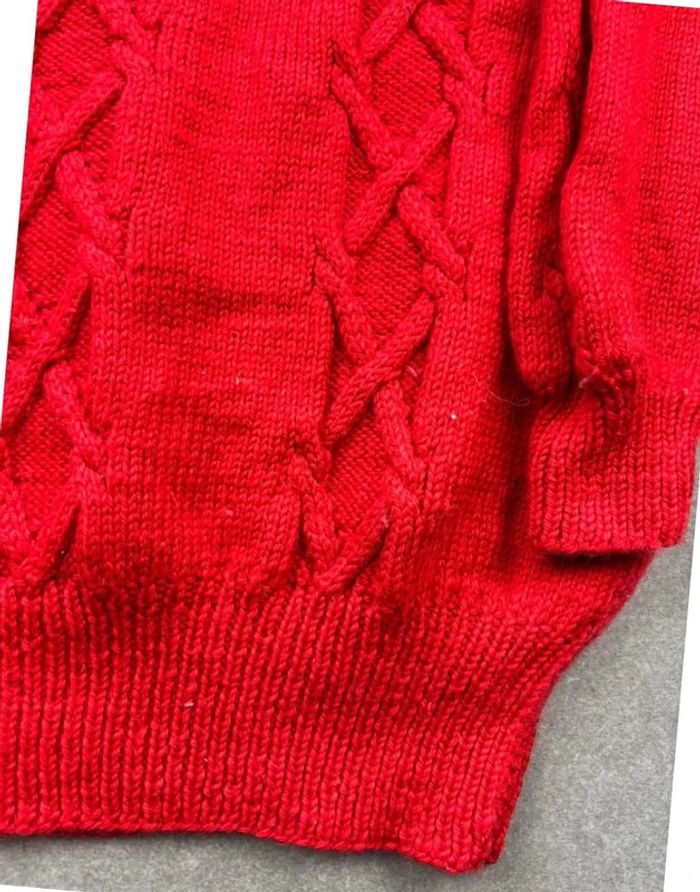 Pull sweat vintage coogi style funky rouge torsadé à motif - photo numéro 3