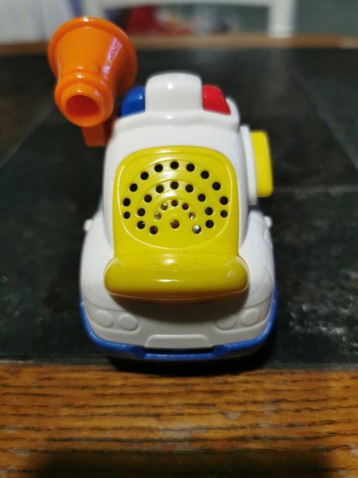 Tut tut bolides Theo, Capitaine police - photo numéro 3