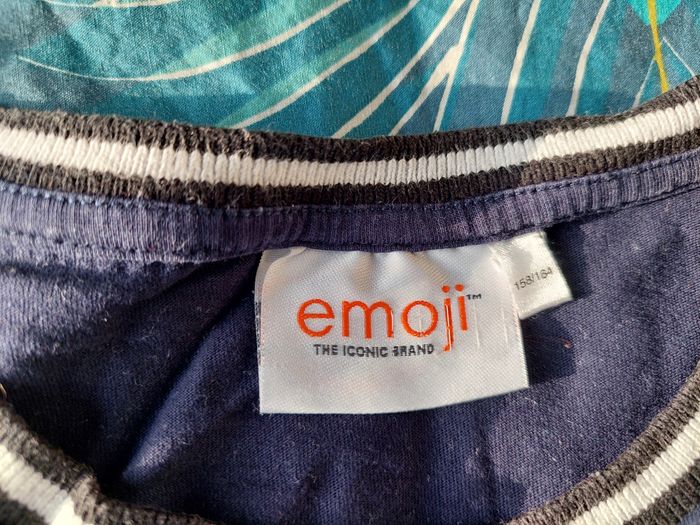 T-shirt à sequins Emoji 14 ans bleu marine. - photo numéro 2