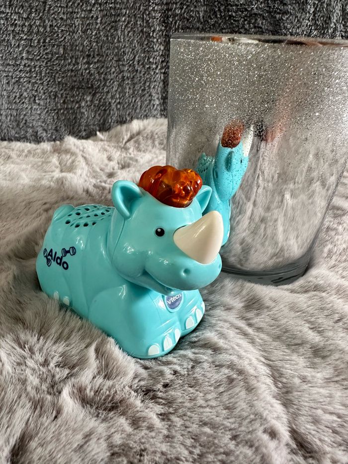 Aldo le rhino super costaud