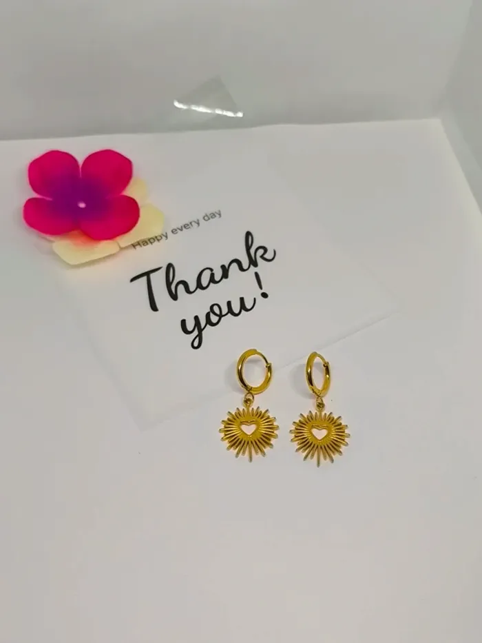Boucles d'oreilles dorées cœur et soleil - photo numéro 3