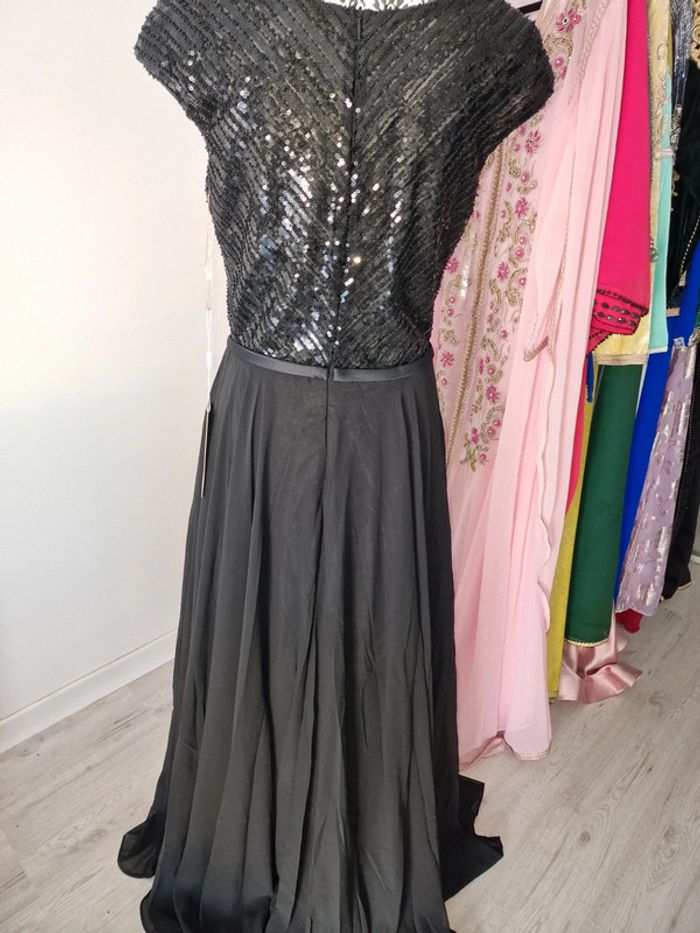 Robe de soirée - photo numéro 4