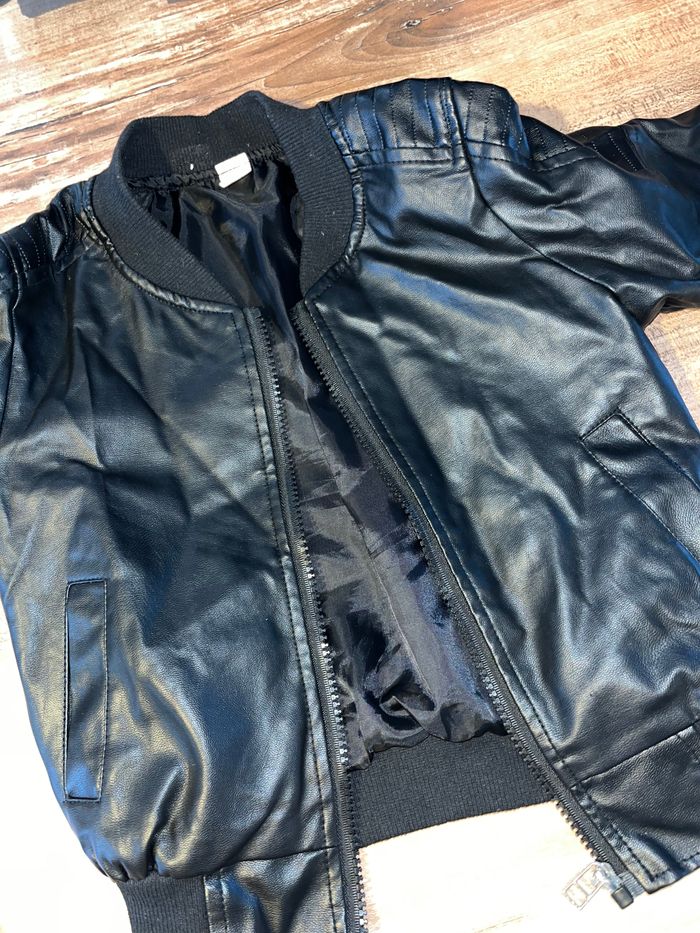 Veste simili cuir 3 ans - photo numéro 4