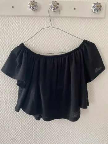 Top épaules dénudées noir Primark taille 34