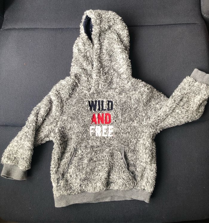 Lot de 6 pulls et sweats / 5 ans - photo numéro 7