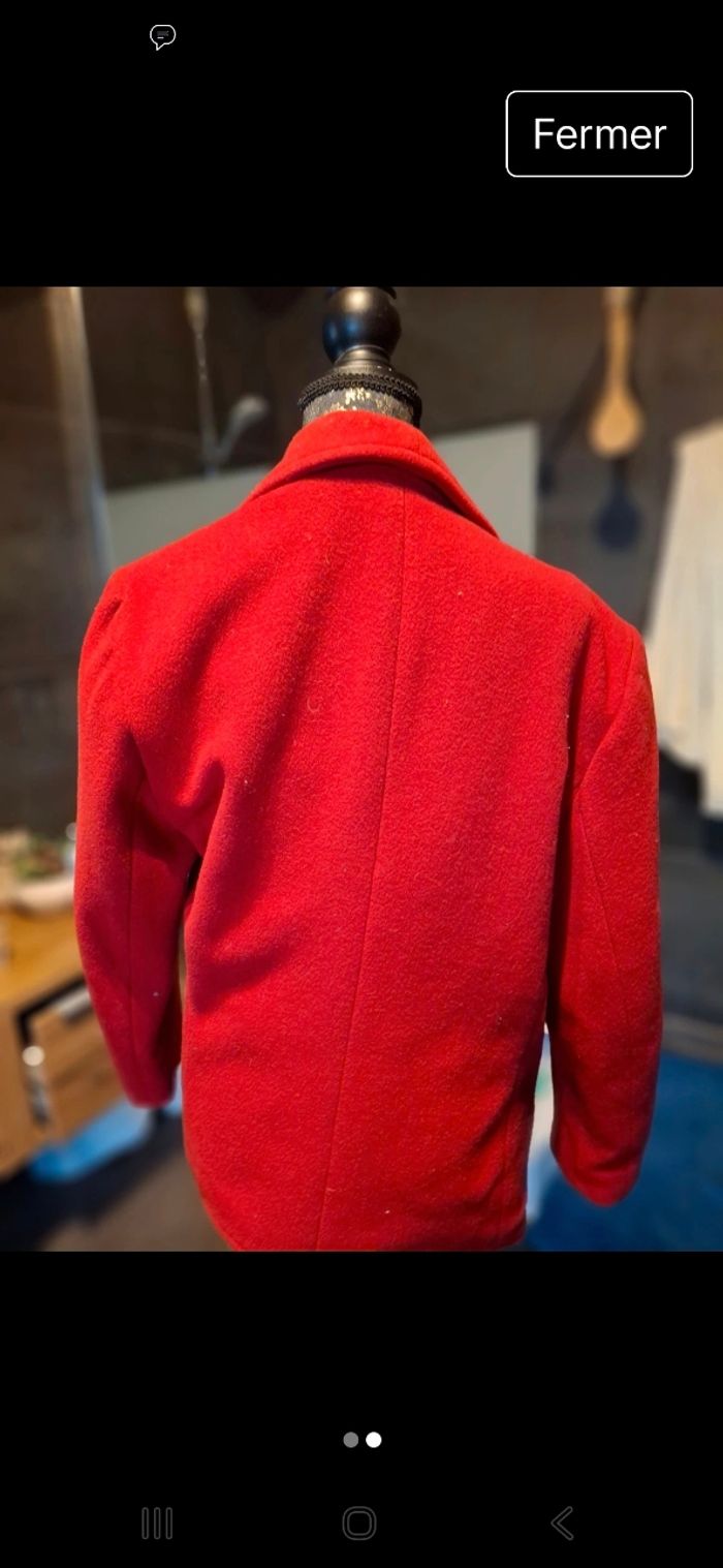 Veste rouge bien chaude - photo numéro 2