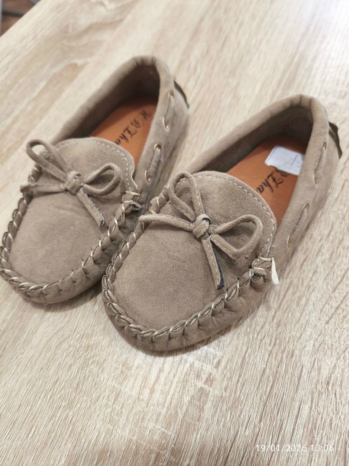 Mocassins neufs, taille 25, couleur taupe. - photo numéro 2