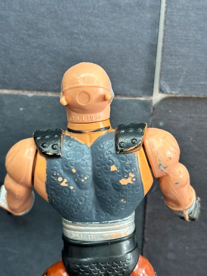 Figurine action figure vintage motu musclor he-man vintage Mattel 1986 blade - photo numéro 8
