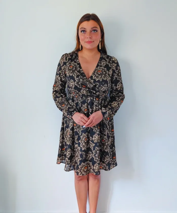 Robe mi-longue cache-cœur automnale noire beige fleurie casual chic Promod Taille 36 - photo numéro 3
