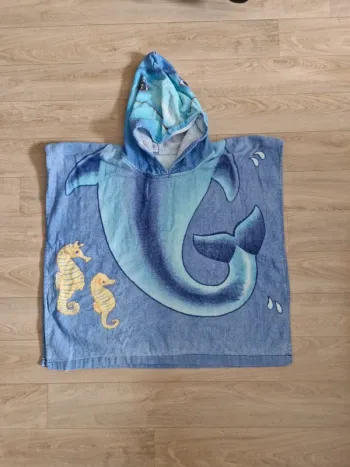 Cape de bain requin