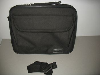 SACOCHE POUR PC NOTEBOOK NOIRE "BASE XX" - n°01