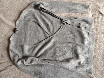 Pull gris Faux cache coeur cachemire