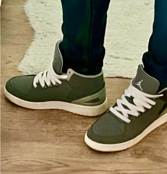 Air Jordan 1 Flight 3 BG Montante Grise - photo numéro 2