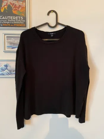 Pull noir