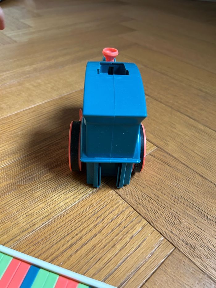 Petit train dominos - photo numéro 2