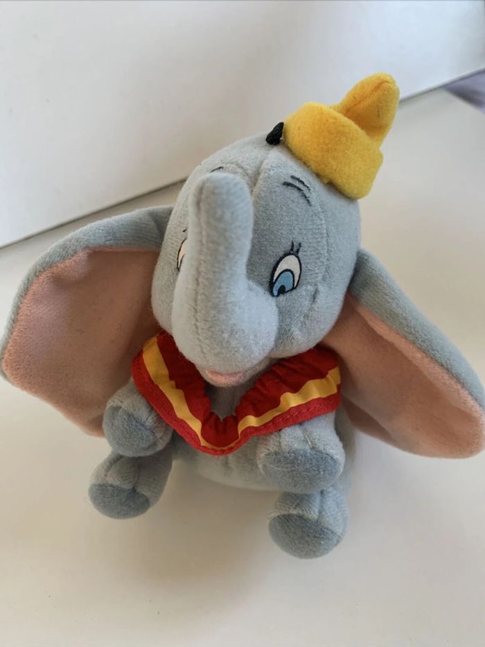 Petite Peluche Dumbo Disney 13 cm - photo numéro 5