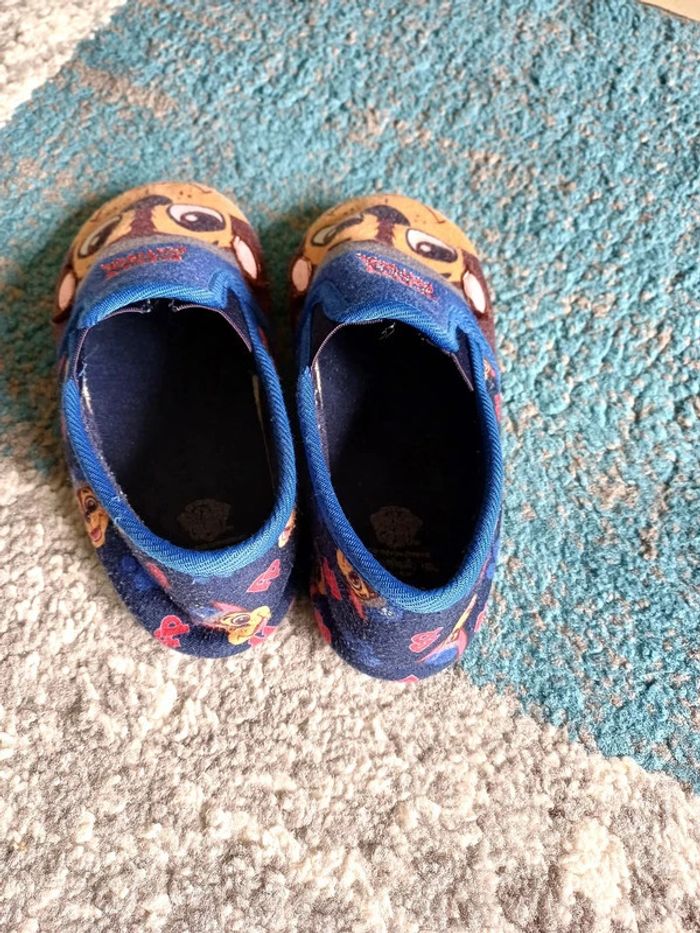 Chaussons taille 31 - photo numéro 2