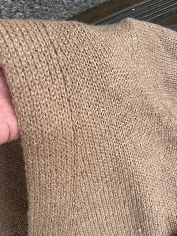 Gilet camel et paillette - photo numéro 4