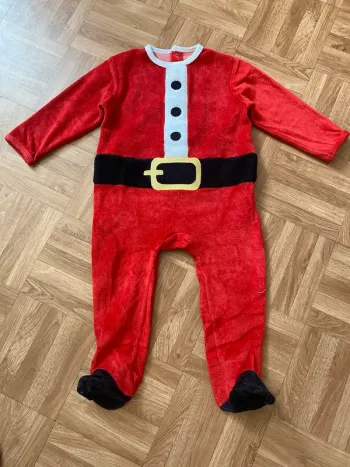 Pyjama une pièce père Noël taille 24 mois Kiabi