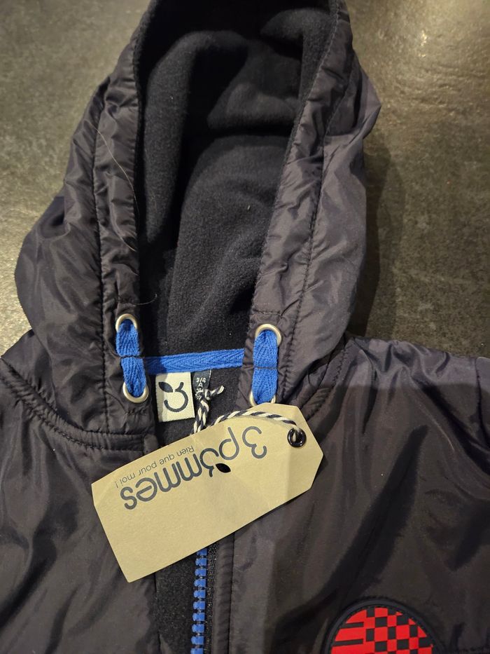 Blouson 3 pommes  garçon 3 ans neuf - photo numéro 2