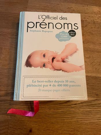 Livre L’officiel des prénoms Plus de 12000 prénoms