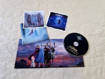 Album cd collector  , Disney  , Frozen II / la reine des neiges