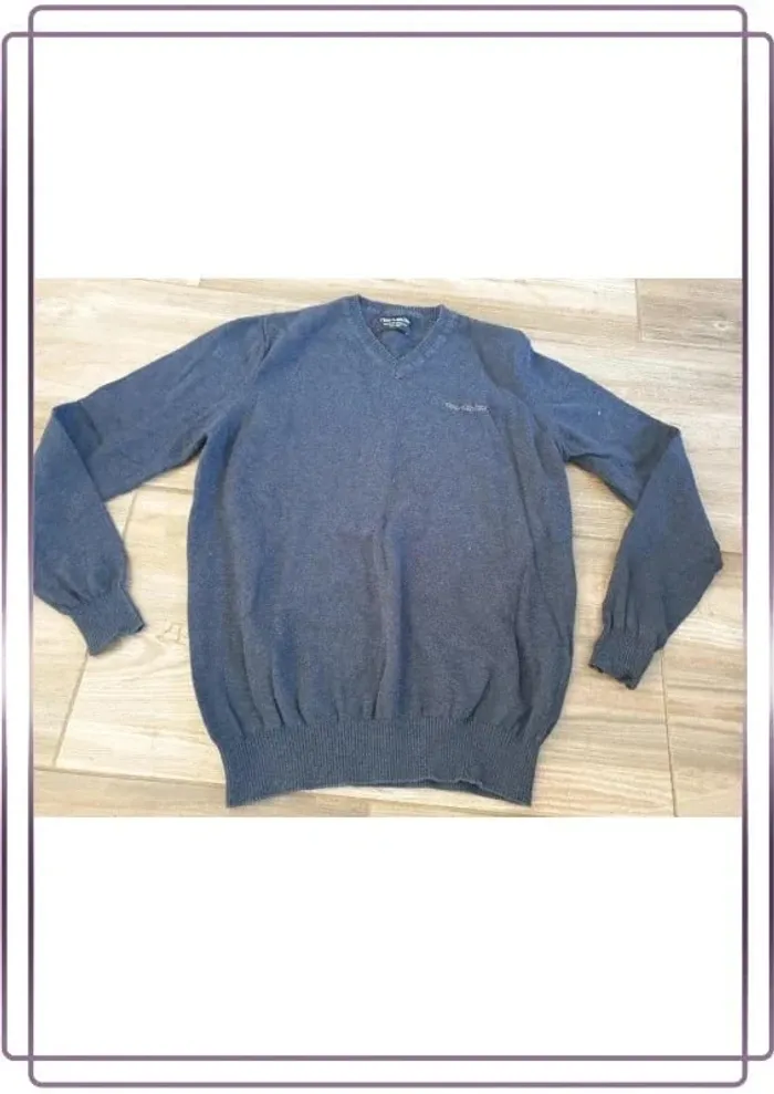 Pull Teddy Smith taille S, très bon état, 100% coton