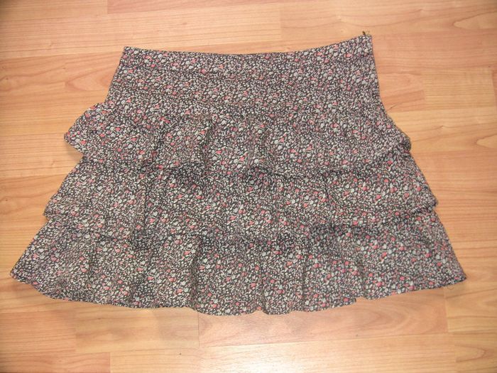 jupe courte à volants imprimée longueur 40 cm Taille 38 Camaïeu - photo numéro 1