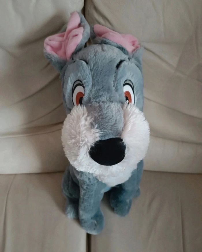 Grande Peluche du chien clochard du Disney la belle et le Clochard