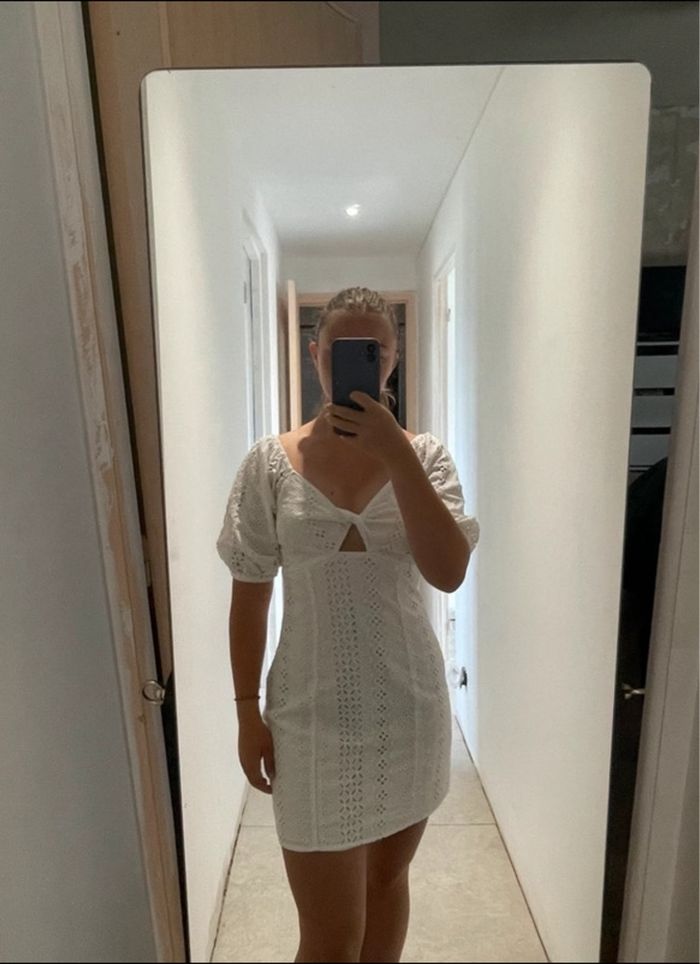 Robe blanche bizbee - photo numéro 3