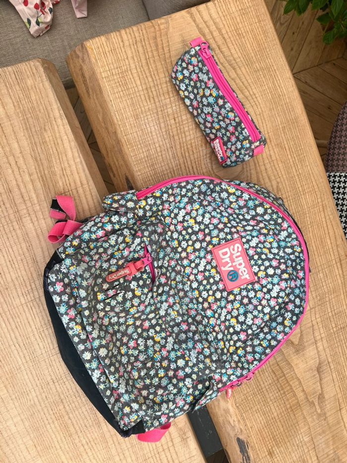 Sac à dos cartable superdry rentrée des classes Liberty à fleurs ensemble avec trousse - photo numéro 7