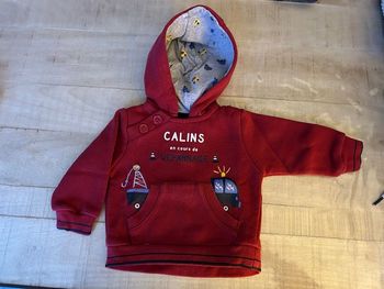 Sweat à capuche bordeaux dépanneuse