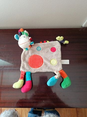 Doudou multicolore