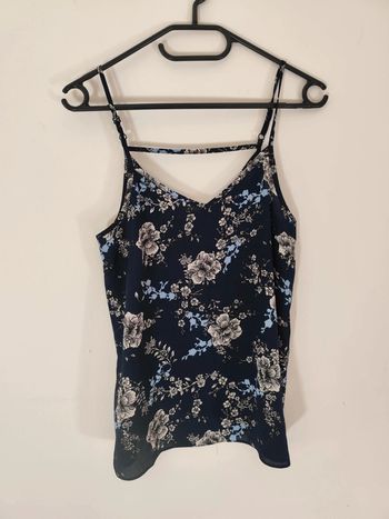 Débardeur bleu fleuris