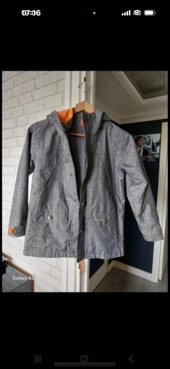 Parka  Oxylane Quechua taille 10 ans