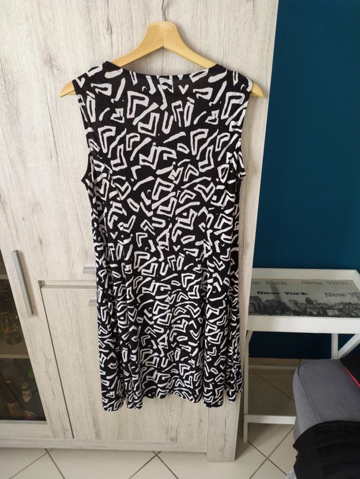 Robe taille 3 - photo numéro 3