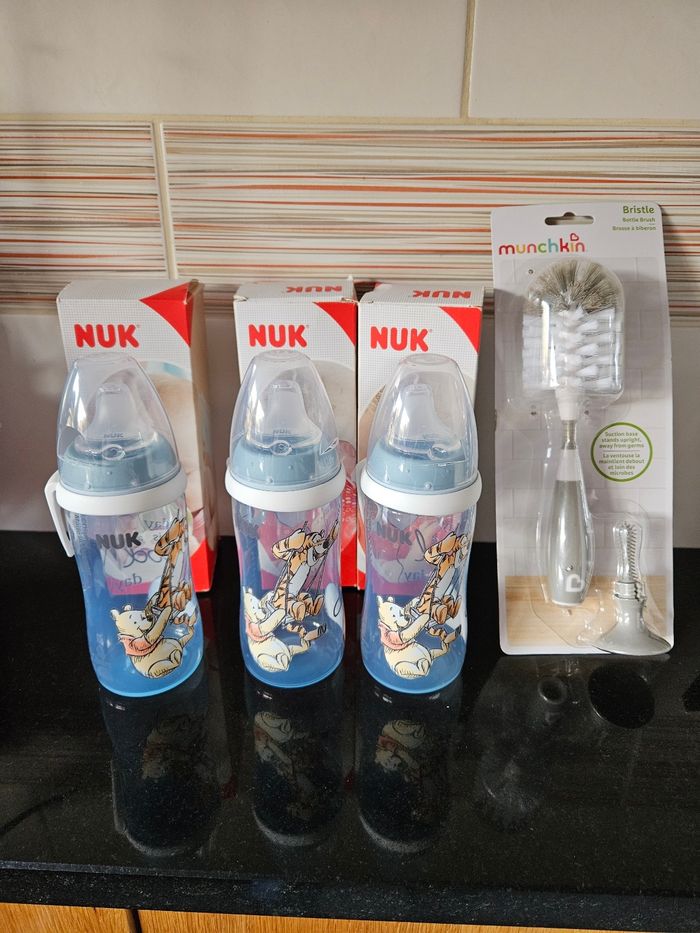 Lot de biberons + recharge