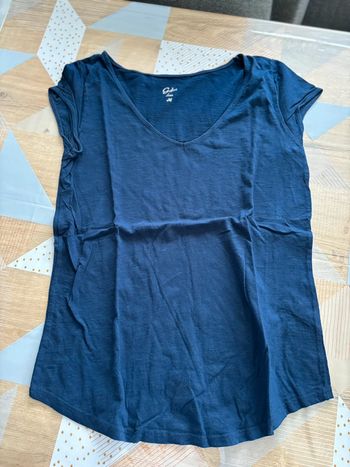 T-shirt bleu