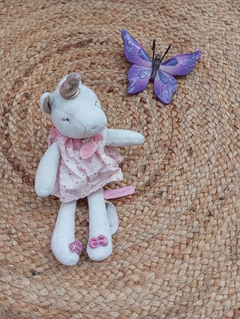 Doudou licorne