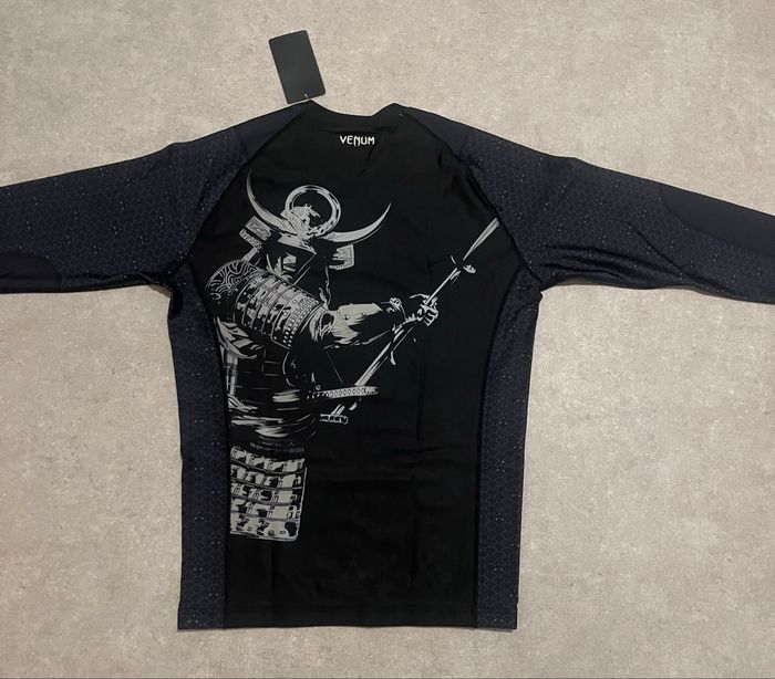 VENUM rashgard assassin's creed shadow M