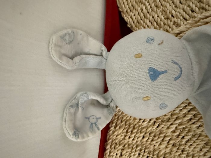 DOUDOU PLAT SUCRE D'ORGE LAPIN Bleu blanc 2 nouettes BALEINE - photo numéro 3