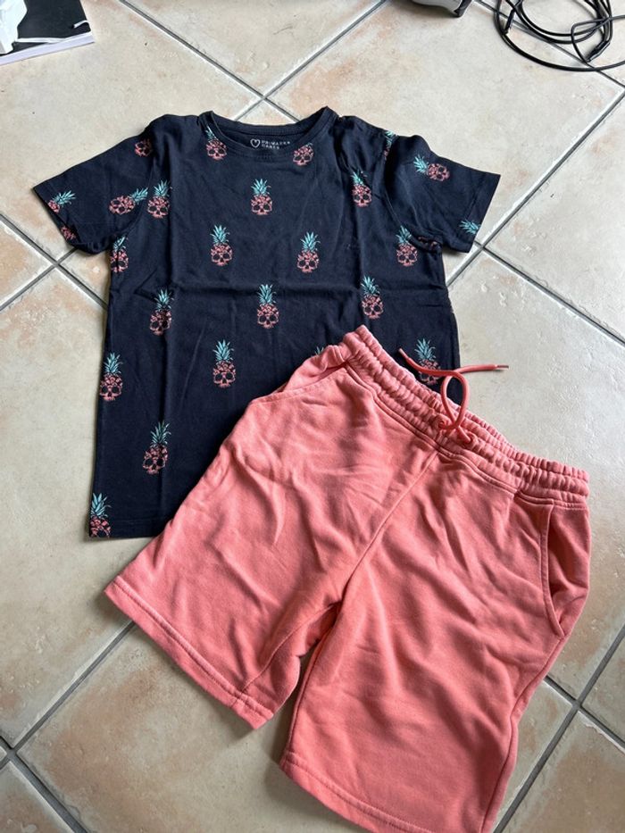 Ensemble short tee shirt 9-10 ans