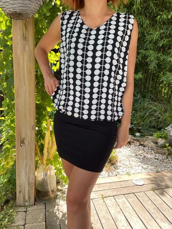 Robe d’été noire et blanche