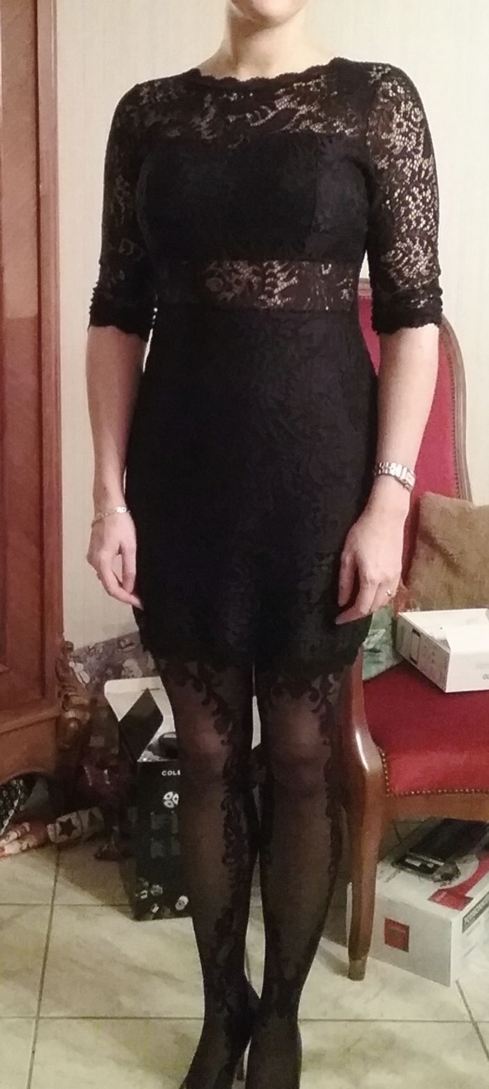 Robe noire en dentelle - photo numéro 6