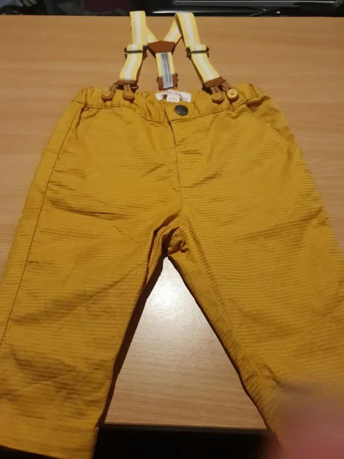 Petit pantalon dpam 3 mois