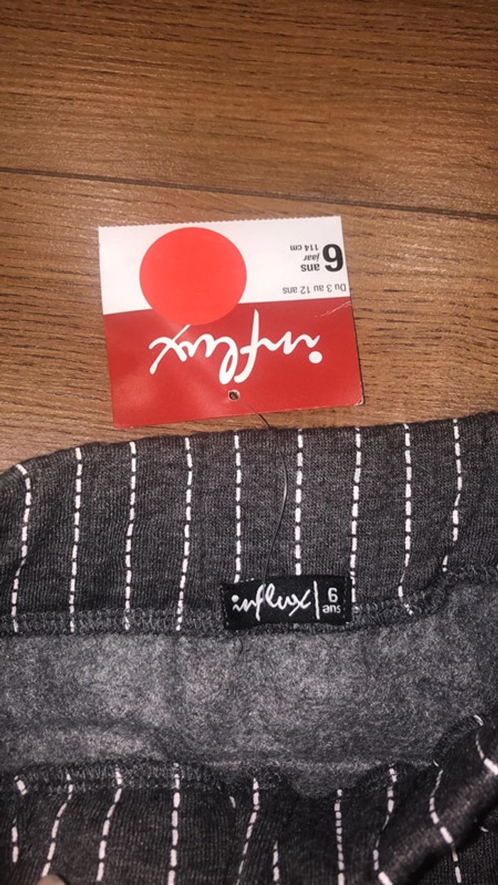 Jupe fille 6 ans 🌺 influx neuf avec étiquette - photo numéro 3