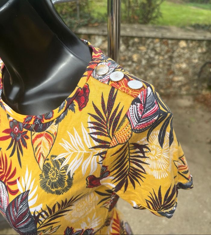 T-shirt imprimé fleuri 🌺 Cache Cache 🏷 Taille : 36 - photo numéro 2
