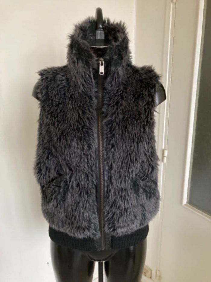 Veste / blouson / gilet sans manches en pilou pilou Bershka taille 40/L