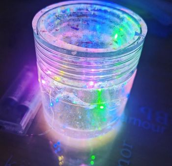 Pot refermable lumineux